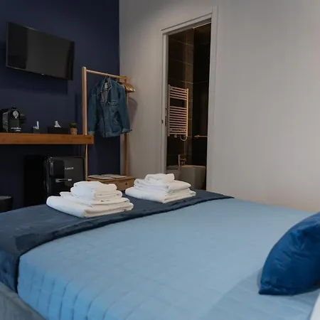 Maison d'hôtes B&business - Fibra Ultraveloce, Angolo Fitness, Smartworking & Parcheggio Coperto Su Richiesta Cosenza