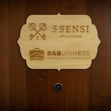 B&business - Fibra Ultraveloce, Angolo Fitness, Smartworking & Parcheggio Coperto Su Richiesta * 코센차
