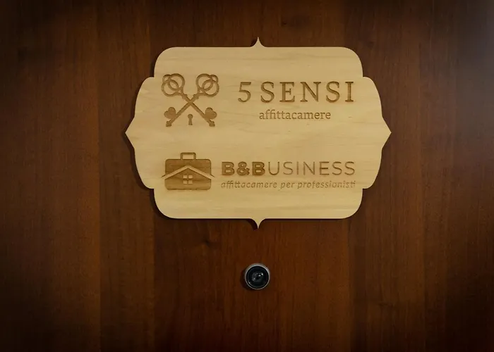 B&business - Fibra Ultraveloce, Angolo Fitness, Smartworking & Parcheggio Coperto Su Richiesta 4* Cosenza